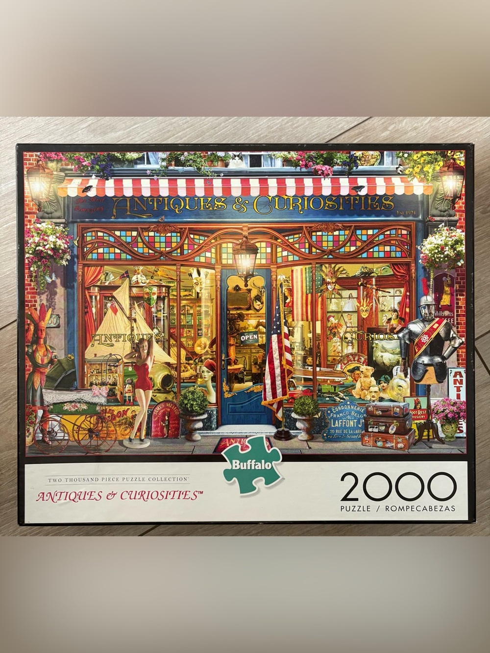 Buffalo 2000-Piece 'Antiques & Curiosities' Jigsaw Puzzle